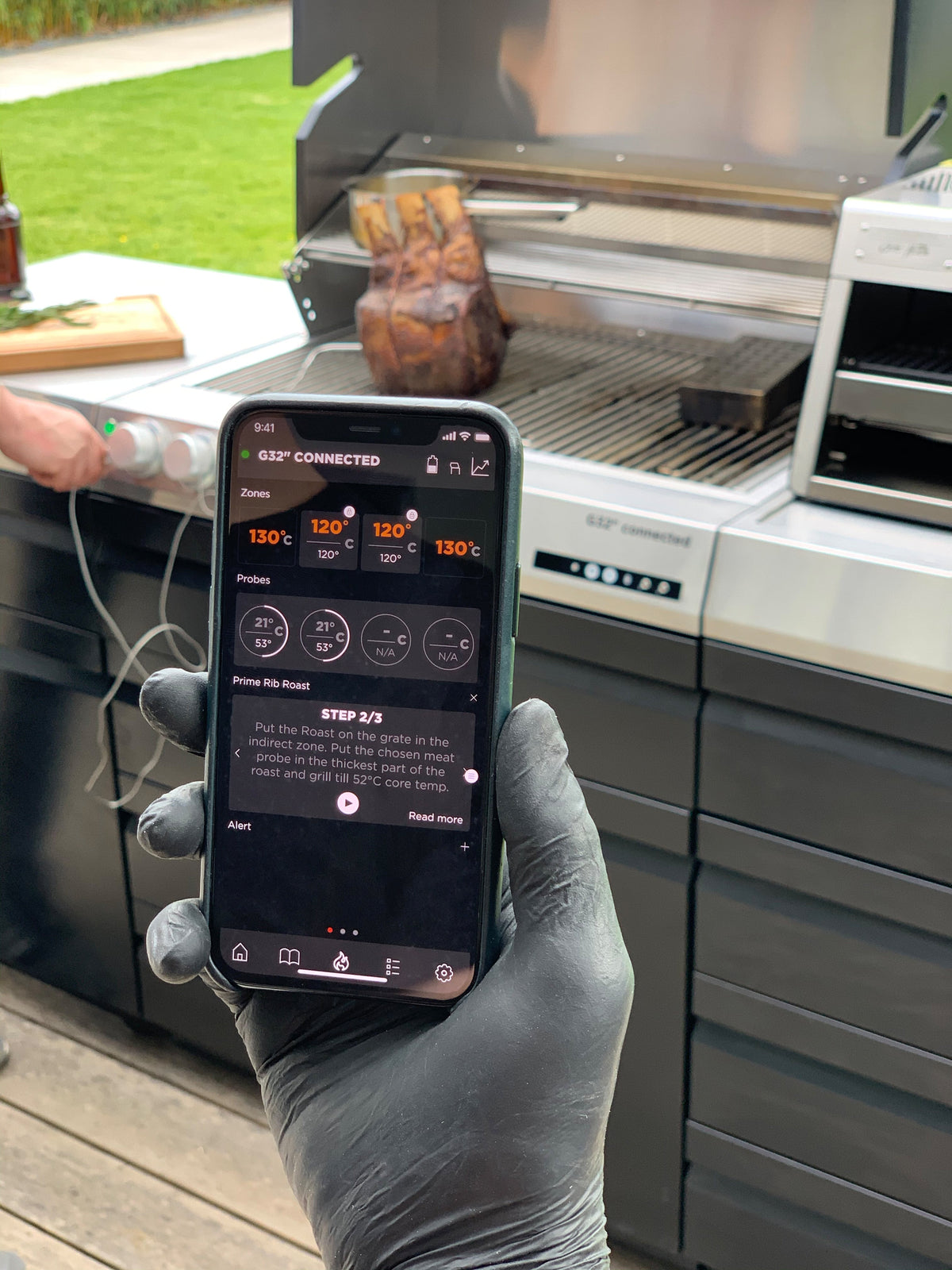 Smartphone mit geöffneter App