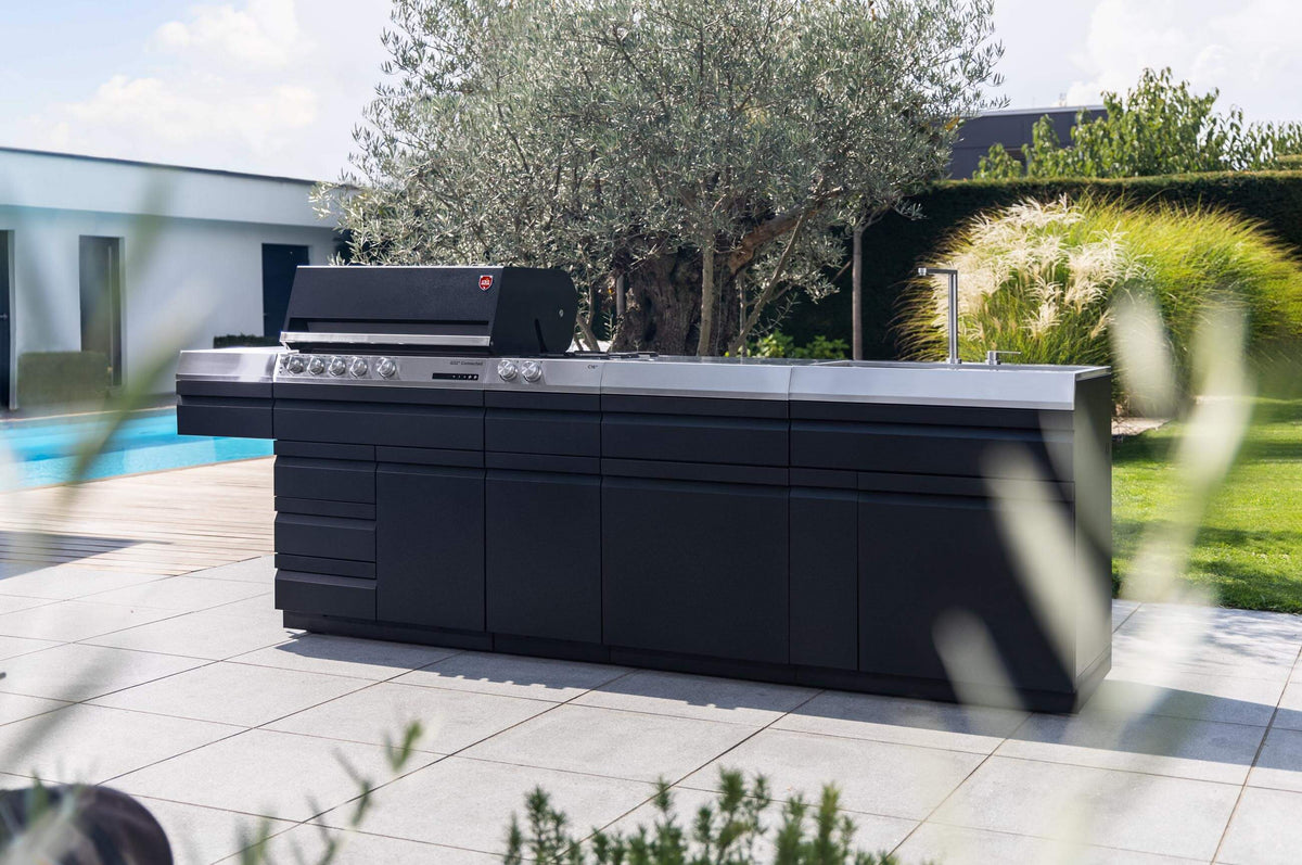 Die Professional Outdoor-Küche in einem Garten